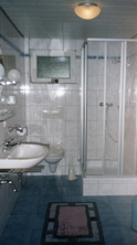 FE-W Badezimmer